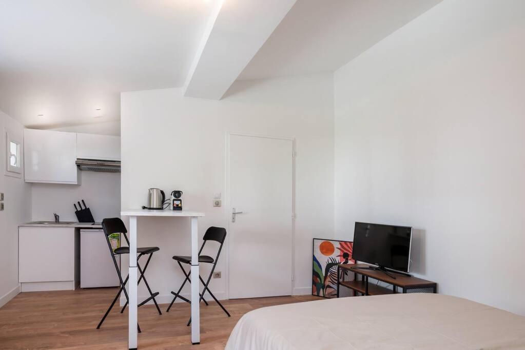 Apartmán Lumignons Lyonnais - Doua Villeurbanne Exteriér fotografie