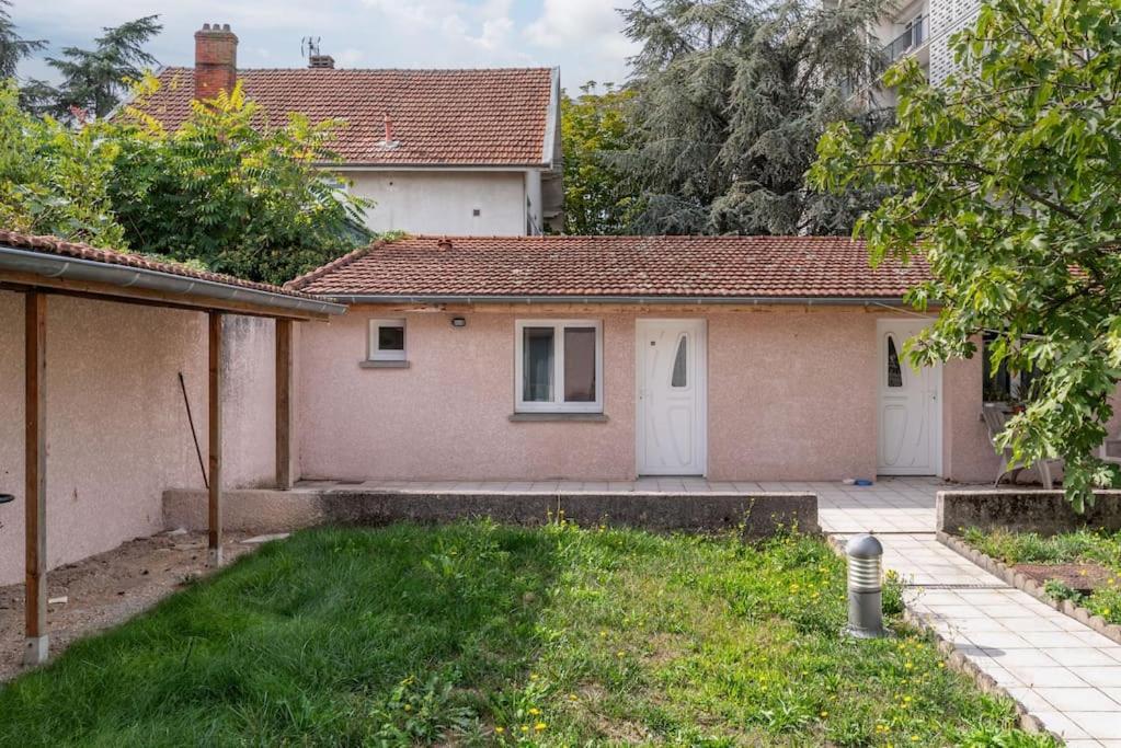 Apartmán Lumignons Lyonnais - Doua Villeurbanne Exteriér fotografie